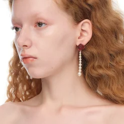 YVMIN X SHUSHUTONG / Pearl String Rose Earring
