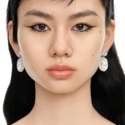 YVMIN X SHUSHUTONG / Shell Sculpture Back Gemstone Earrings